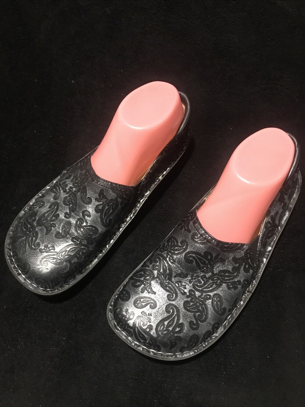 Alegria By PG Lite Deb-432 Sz 38 Slip On Clog Shoes Debossed Silver & Black